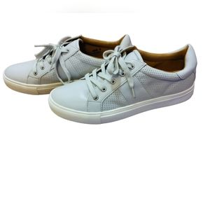 DV Dolce Vita Lace Up Casual Sneakers Grey New